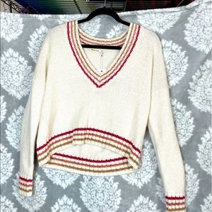 Oversized crop v neck sweater